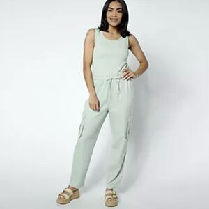 AnyBody Sleeveless Cargo Jumpsuit in Light Green SIZE XS NWT